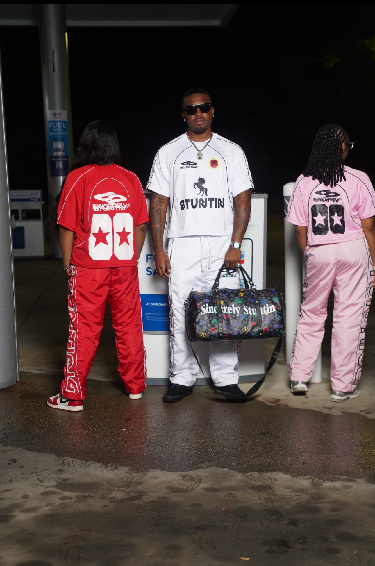 Overly Stuntin “White Friday” Sets